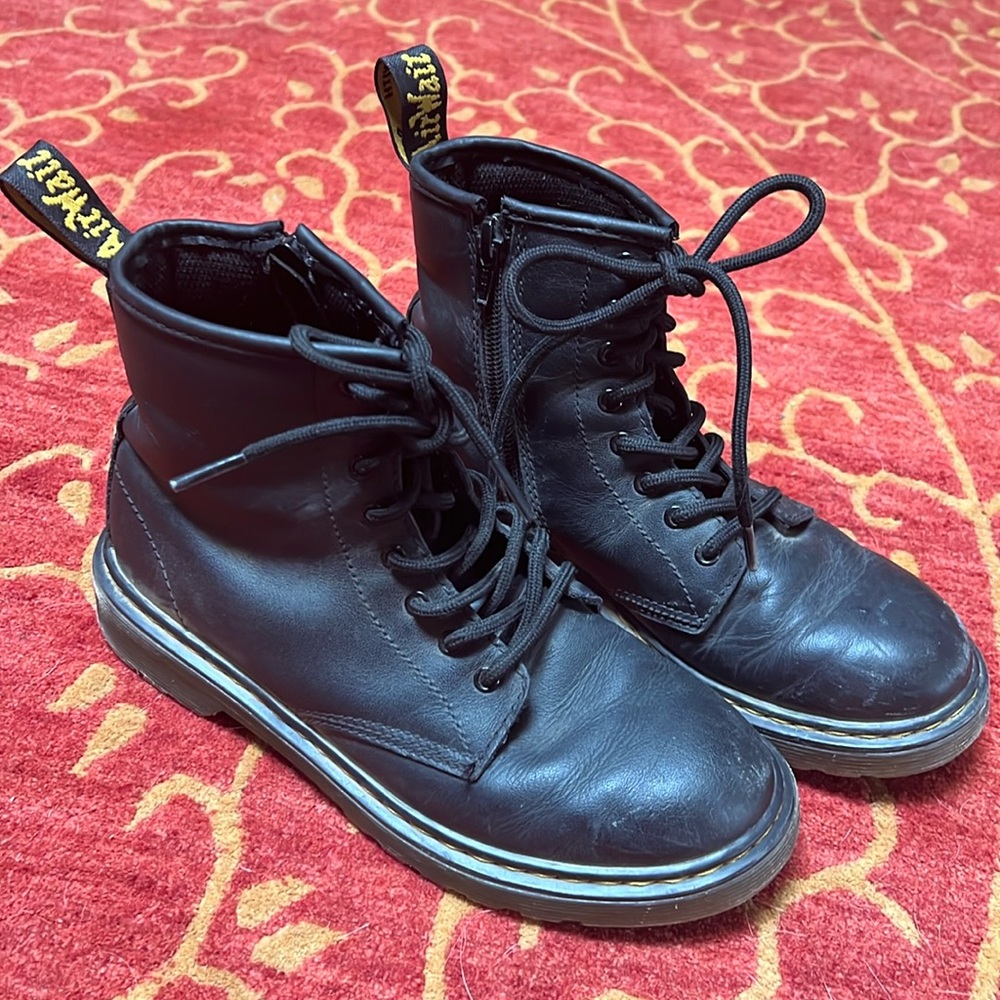 Dr. Martens Youth 1460 Soft Leather Boots sz 4